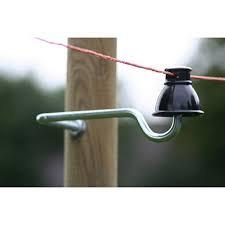 Isolatorsteunen (haaks) met M10 draad incl. 2 moeren voor betonnen palen