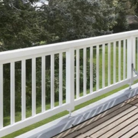 <p>Tuindeuren van douglas, grenen, hardhout en composiet (WPC) geven jouw tuin een veilige en stijlvolle doorgang die perfect aansluit bij je schutting of tuinafscheiding. Kies voor een kant‑en‑klare tuindeur of gebruik verstelbare stalen poortframes om zelf eenvoudig een stevige poortdeur of tuinpoort op maat te maken met planken in de gewenste houtsoort of WPC bekleding.</p>
