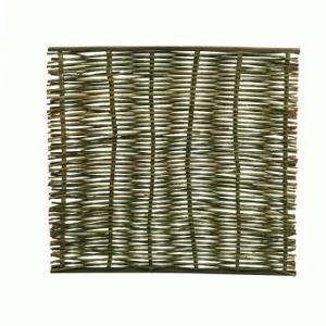 Wilgentenenscherm grof, boven- en onderkant voorzien van latten, 180 x 180 cm.