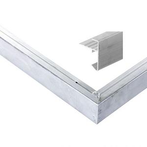 Aluminium daktrimset recht t.b.v. plat dak, maximale dakmaat 700 x 550 cm.