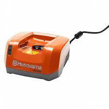 Husqvarna Acculader 330W Quick Charger