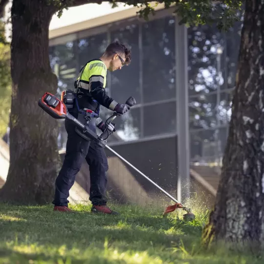 Husqvarna 525 IRXT  Accu Bosmaaier