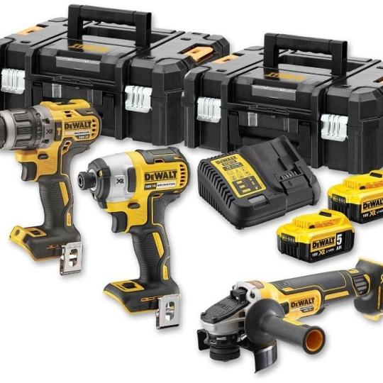 DEWALT Borstelloze Compacte Schroef-boormachine 18V XR (in TSTAK koffer, met 2x 2.0 Ah accu en XR lader)