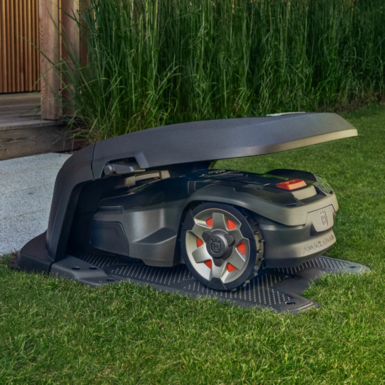 Automower  Garage L  320 NERA. 430X NERA. 450X NERA