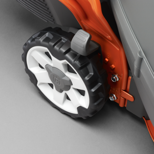 Husqvarna Loopmaaier LC 353V