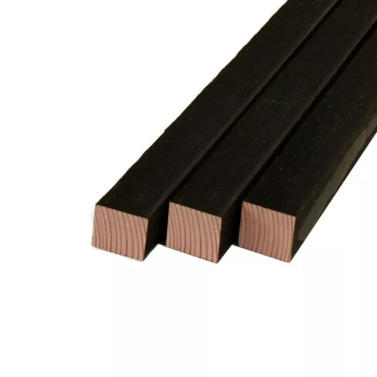 Douglas geschaafde paal 6,5 x 6,5 x 300 cm, zwart gespoten.