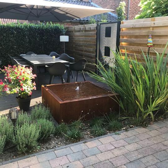 Cortenstaal watertafel - Lyra - 100 x 100 x 40 cm - Met LED-verlichting