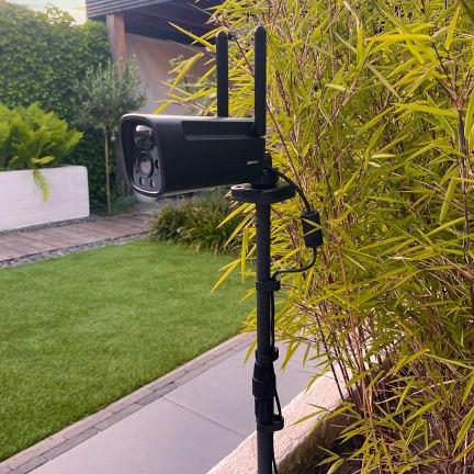 Multispike mounting set for camera