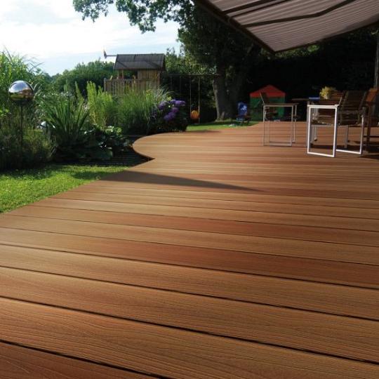WPC 2,25x13,8x300 cm Fiberdeck Premium Teak kantplank SE massief – Duurzaam en Stijlvol