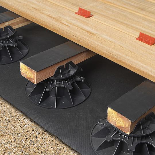 Bangkirai balk v-groeven Premium 4,2x6,5x396 cm