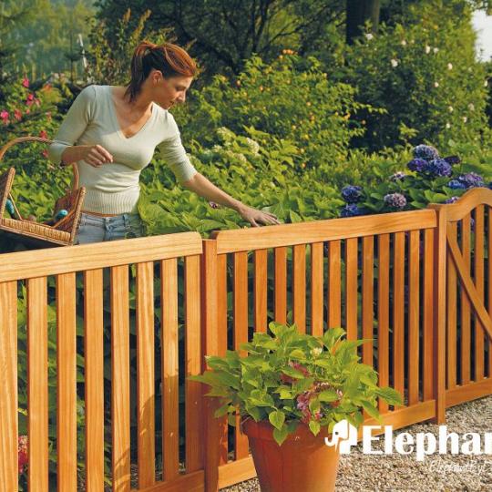 Elephant Tuinhek Recht Luxe Bangkirai Hardhout 3,6 x 180 x 90 cm – Vlak Geschaafd & RVS Geschroefd