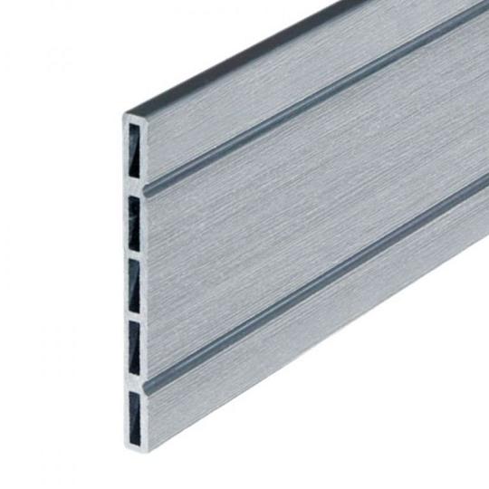 Elephant schuttingplank houtcomposiet FSC/GRS – grijs met 2 V-groeven (1,3 x 14,5 x 180 cm, 4 stuk