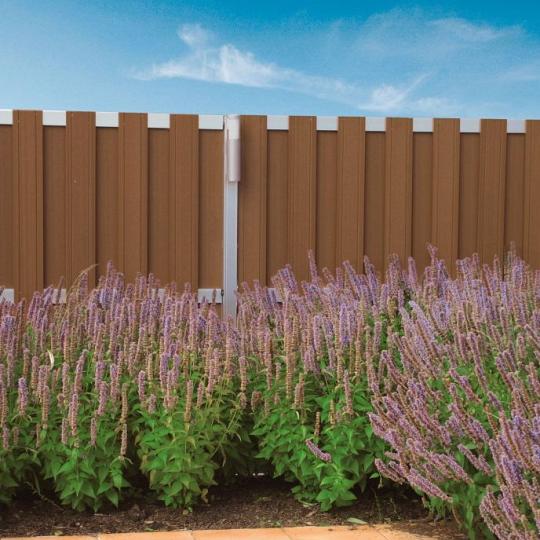 Elephant schutting Design houtcomposiet FSC/GRS 3,9x180x180 cm bruin met aluminium liggers