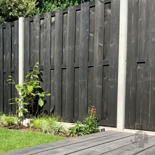 Elephant Rechte Schutting Grenen FSC Zwart Gelakt – Duurzaam, Stijlvol en Onderhoudsvriendelijk