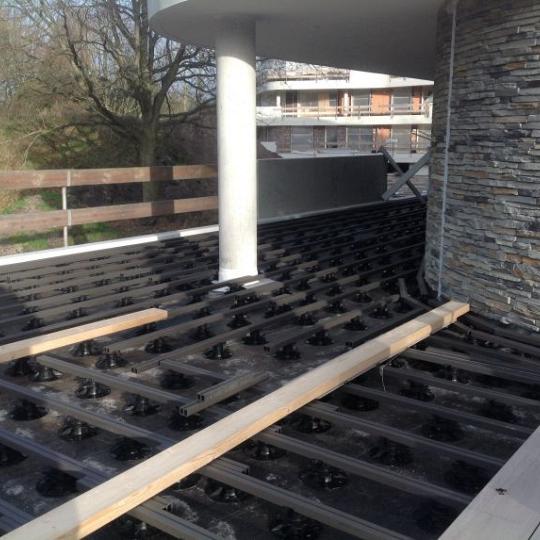 DuoWood onderbalk houtcomposiet FSC/GRS 4x6x400 cm – Lava (2 stuks in krimpfolie)