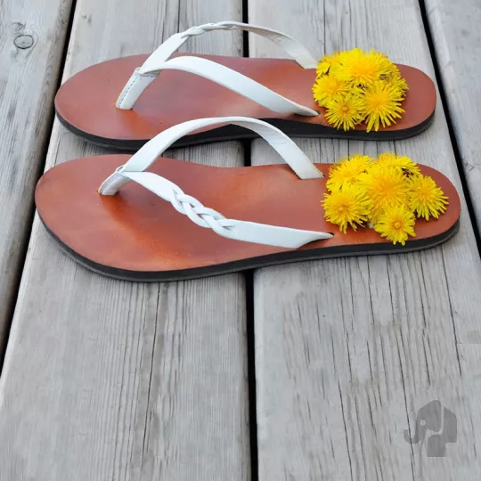 Elephant steigerplank vintage look Vuren PEFC – Betongrijs geverfd (3,2 x 20 x 500 cm)