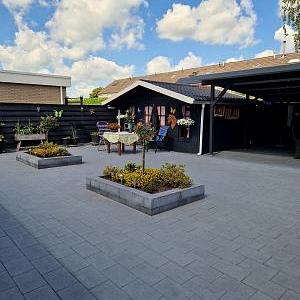 H2O Comfort Square 20x30x6 cm steen Black – Stijlvol comfort voor elke ruimte