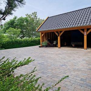Stonique trommelsteen 21x14x7 cm musselkalk – tijdloze natuursteen voor tuin en oprit