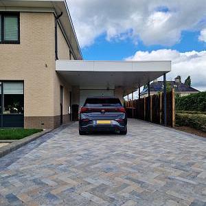 Stonique Trommel Longstone 7 cm musselkalk– Tijdloze Sfeer en Duurzame Kwaliteit