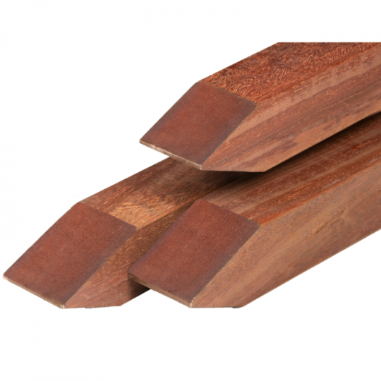 Angelim vermelho hardhout paalen 6,5 x 6,5 x 300 cm geschaafd, gepunt, 4 ronde hoeken