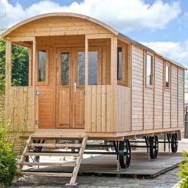 Circuswagen Jimmy | 19mm | vuren onbehandeld | 840 x 240 cm | excl. onderstel