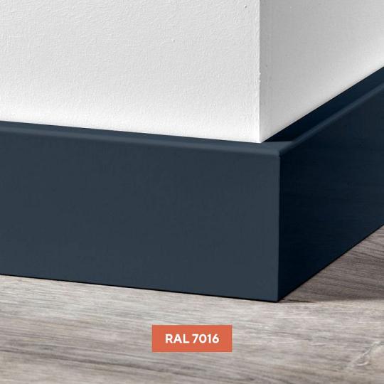 Composiet plint antraciet 220 cm.