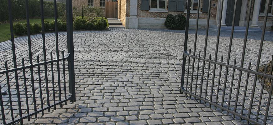 8342002 courtstones basalt 1