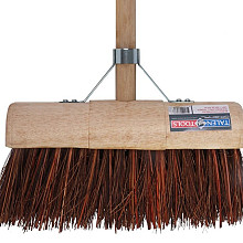 Talen Tools – Bezem – Sherbro – Halfrond – Houten steel – 140 centimeter