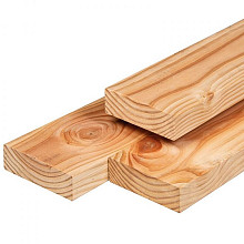 Douglas balk 4,5 x 14,5 x 400 cm, gedroogd, geschaafd en voorzien van 4 ronde hoeken